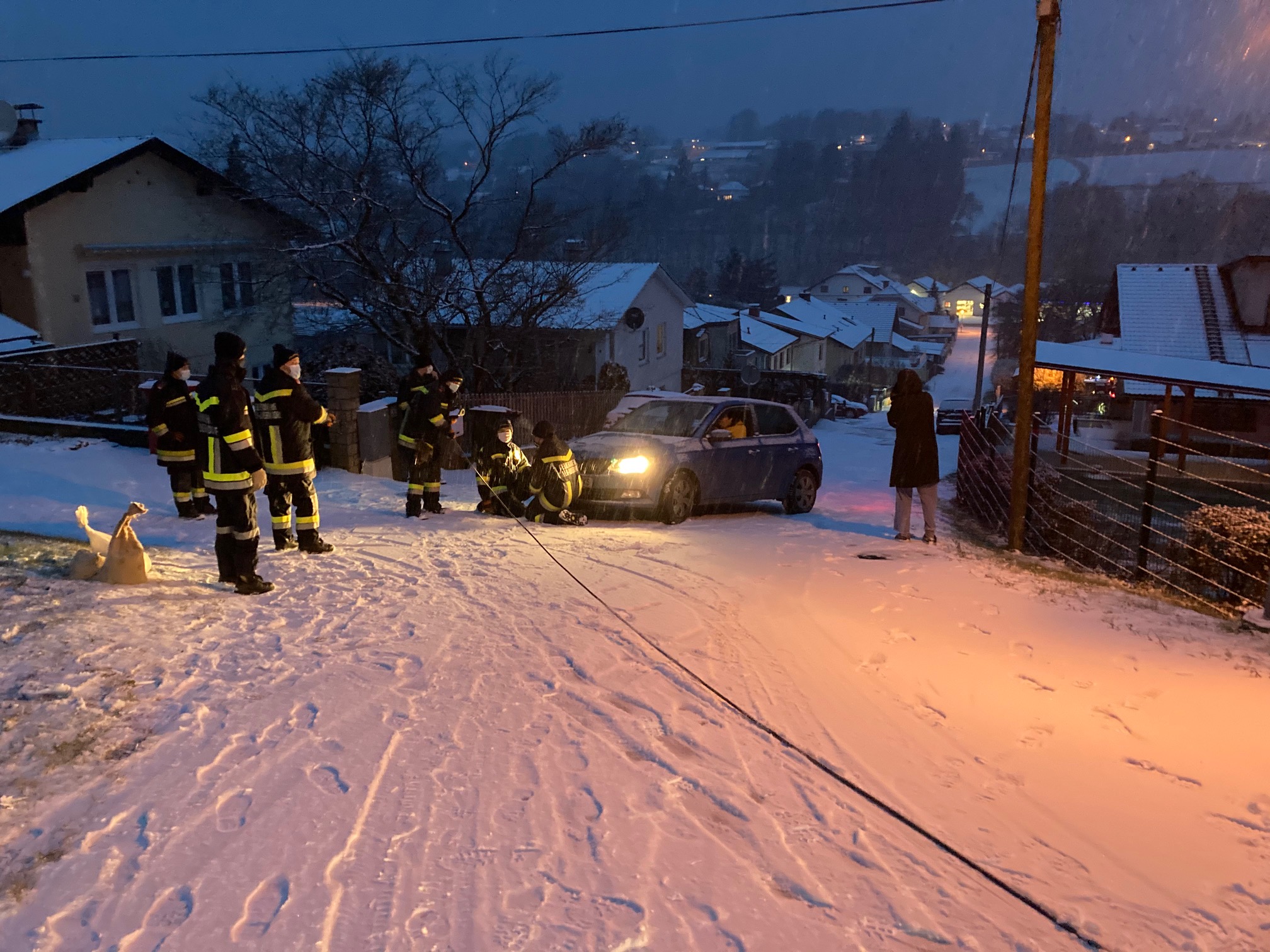 pkw_bergung_04122020_2